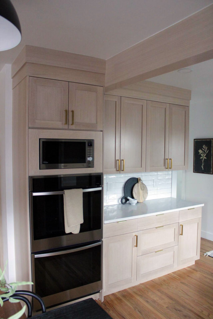 Full kitchen cabinets
